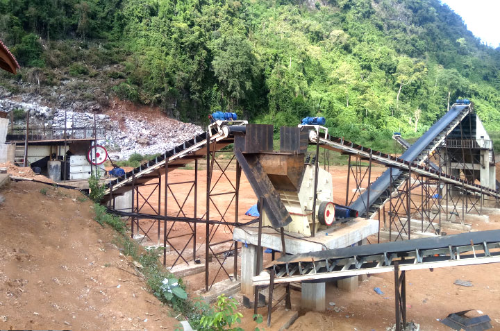 反擊破在石料廠作業